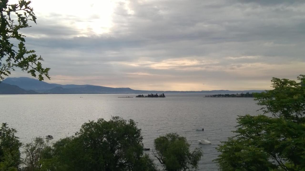 Note Di Lago Manerba del Garda Εξωτερικό φωτογραφία